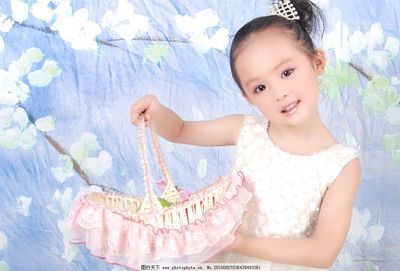5岁宝宝照女孩图片